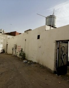 للبيع بيتان شعبيان في جدة بحي المنتزهات