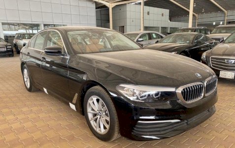 للبيع BMW 520i موديل 2019