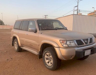 نيسان باترول جيب 1998 بني موكا