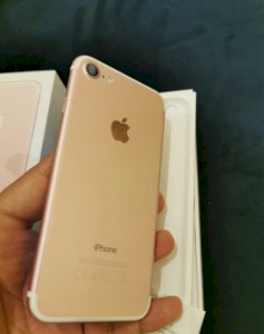 ايفون 7 عادي 128جيجا  الرياض