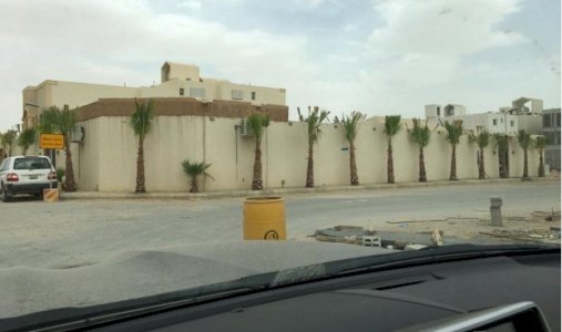 للبيع استراحة حي النرجس   