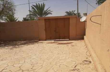 مزرعه بصك و البيت بصك مستقل علي شارعين