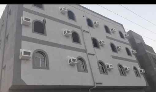 *عمارة بدخلين وع شارعين للإستثمار/للبيع
